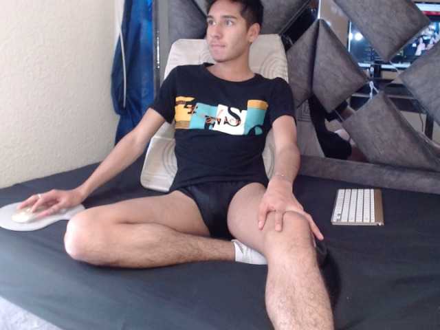 Live sex webcam photo for MATHEWLOKSTAGE #275535047