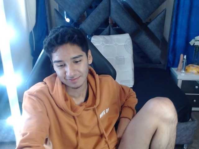 Live sex webcam photo for MATHEWLOKSTAGE #275543019