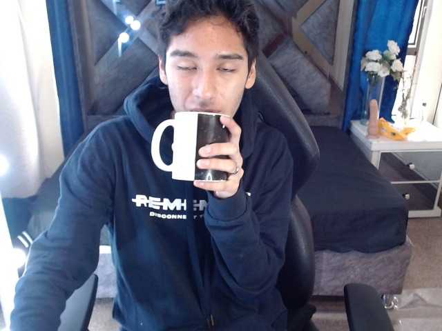 Live sex webcam photo for MATHEWLOKSTAGE #275675011