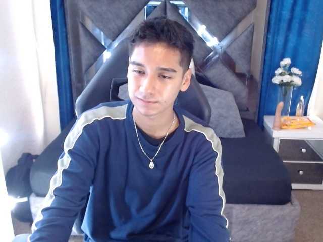 Live sex webcam photo for MATHEWLOKSTAGE #275887488