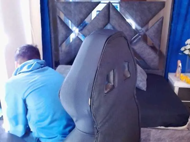 Live sex webcam photo for MATHEWLOKSTAGE #275957849