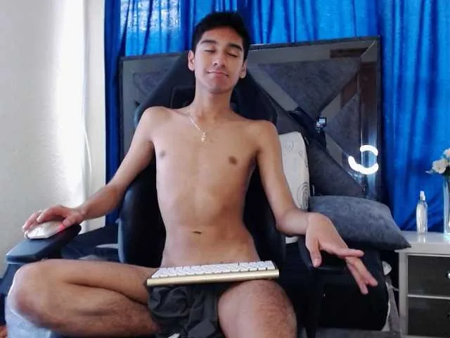 Live sex webcam photo for MATHEWLOKSTAGE #275985059