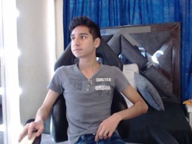 Live sex webcam photo for MATHEWLOKSTAGE #276004381