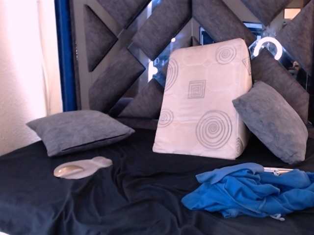 Live sex webcam photo for MATHEWLOKSTAGE #276074048