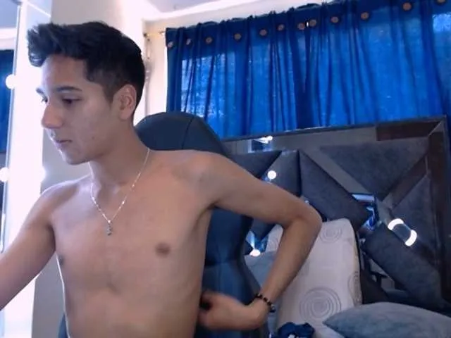 Live sex webcam photo for MATHEWLOKSTAGE #276185930