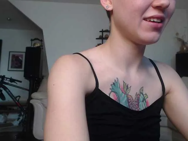 Live sex webcam photo for MATbFLEXA #274380213