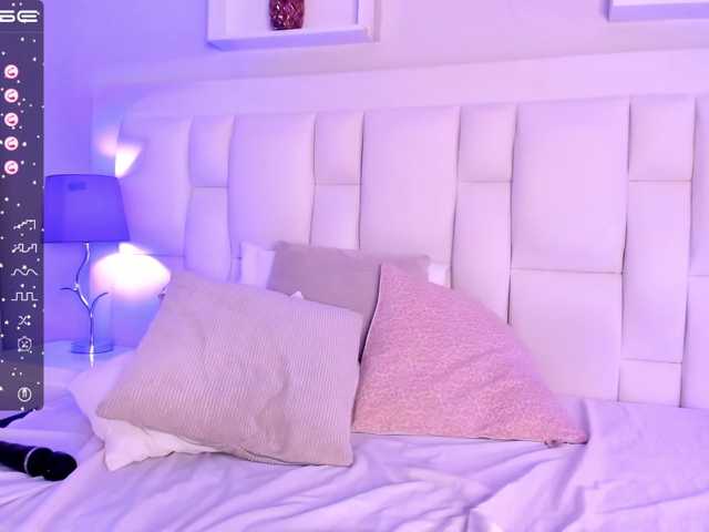 Live sex webcam photo for MAY-ZENNIN #275736335