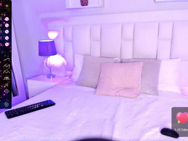 Live sex webcam photo for MAY-ZENNIN #276391415