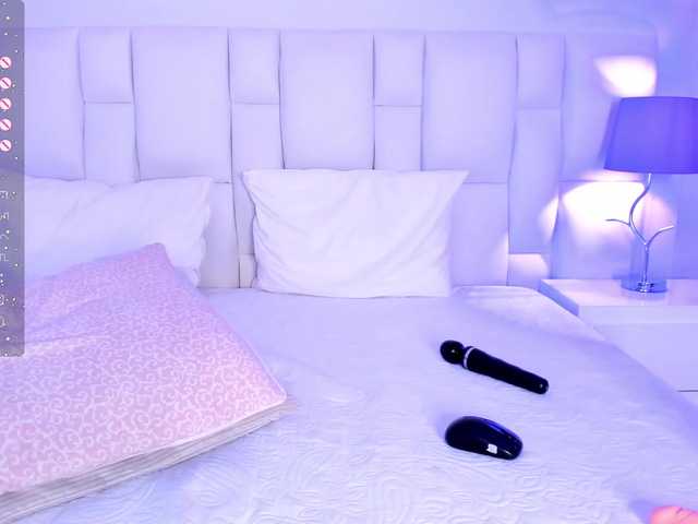 Live sex webcam photo for MAY-ZENNIN #277174514