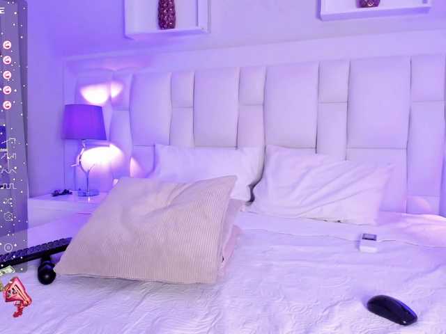 Live sex webcam photo for MAY-ZENNIN #277531400