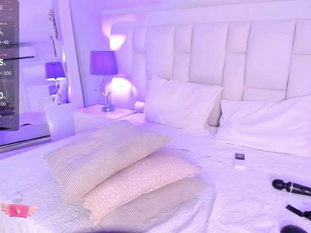 Live sex webcam photo for MAY-ZENNIN #278013217