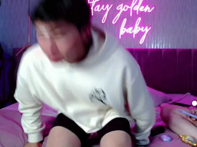 Live sex webcam photo for MEGANSUPPLE #277714619