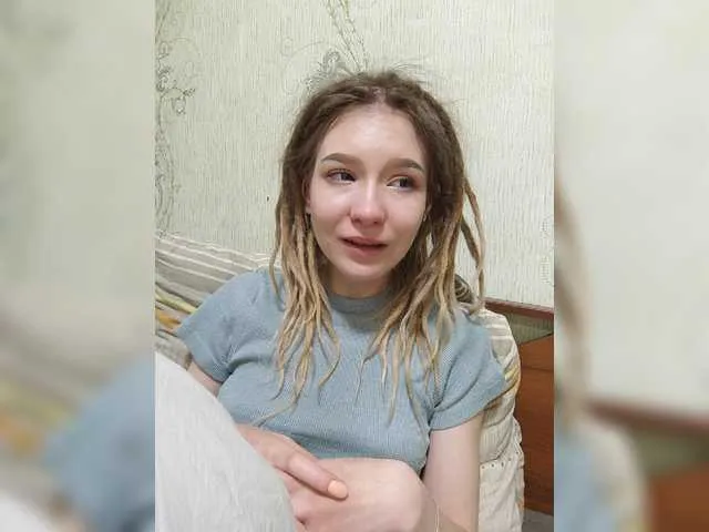 Live sex webcam photo for MELONI-MEOW #272981344