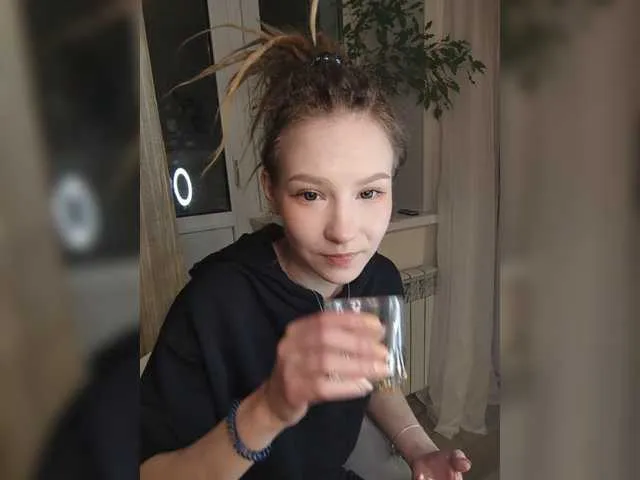 Live sex webcam photo for MELONI-MEOW #273108475