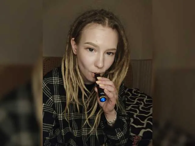 Live sex webcam photo for MELONI-MEOW #273205687