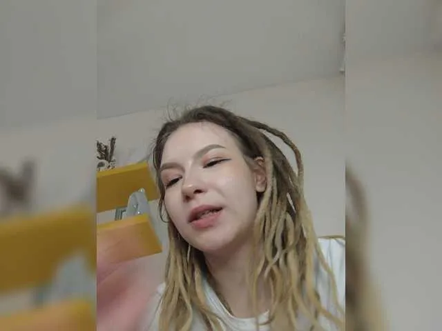 Live sex webcam photo for MELONI-MEOW #273298138