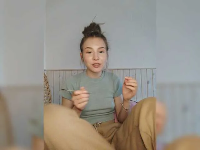 Live sex webcam photo for MELONI-MEOW #273643064