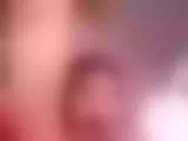 Live sex webcam photo for MIAAHANKS #273596218