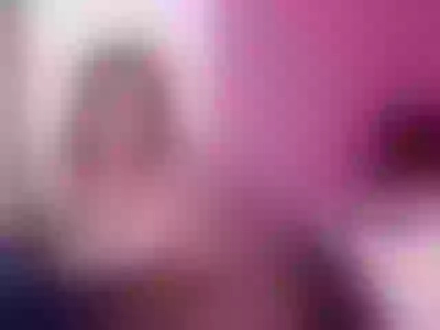 Live sex webcam photo for MIAAHANKS #273631278