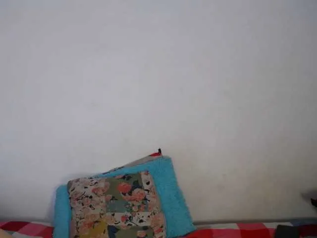 Live sex webcam photo for MIAREY- #272058814