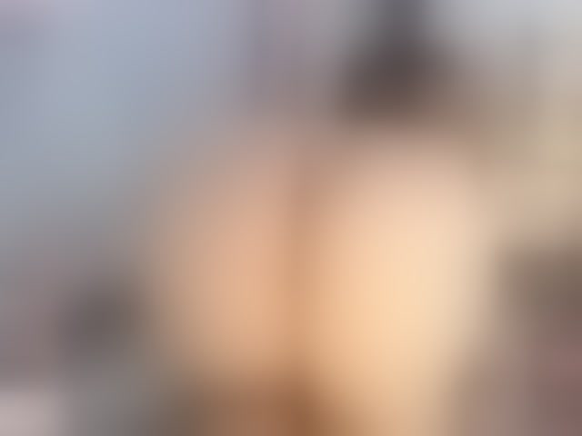 Live sex webcam photo for MIAREYS #293948593