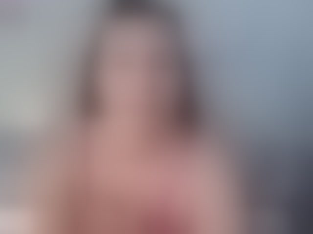 Live sex webcam photo for MIAREYS #294079721