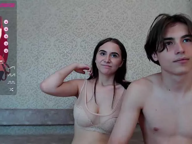 Live sex webcam photo for MIIILAA #275973171