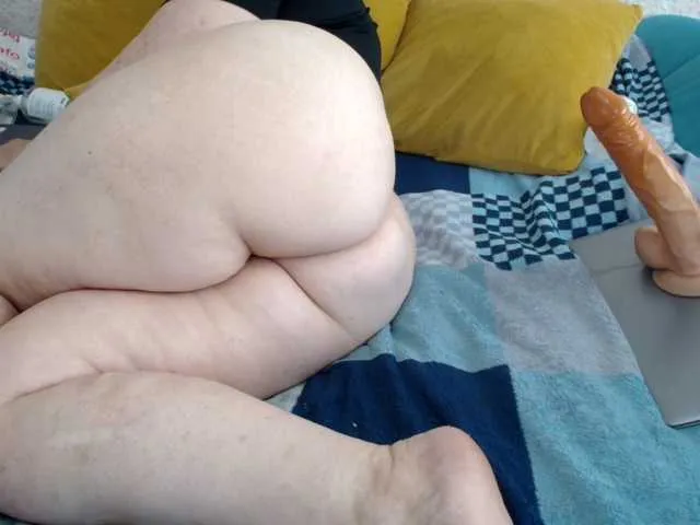 Live sex webcam photo for MILAax #291823026