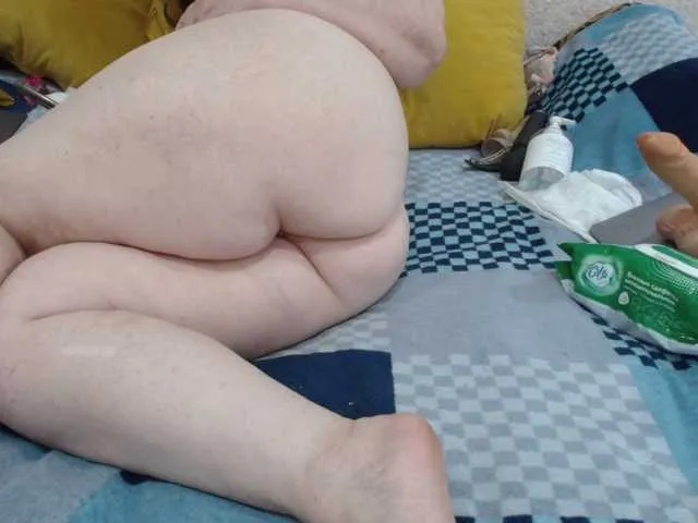 Live sex webcam photo for MILAax #292275844