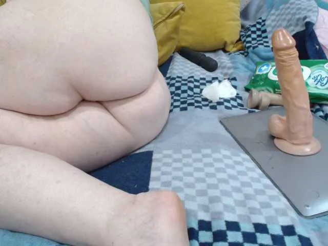 Live sex webcam photo for MILAax #292280127