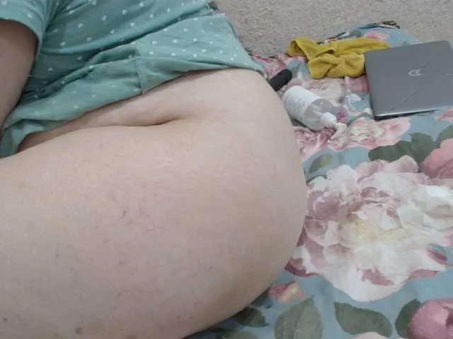 Live sex webcam photo for MILAax #292374828