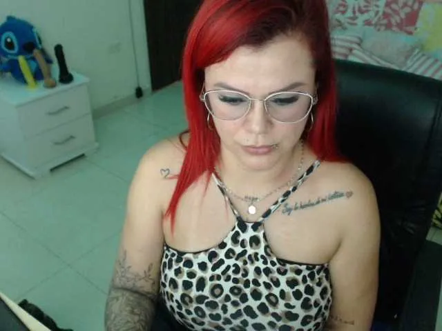 Live sex webcam photo for MILF-KAROL #274049935