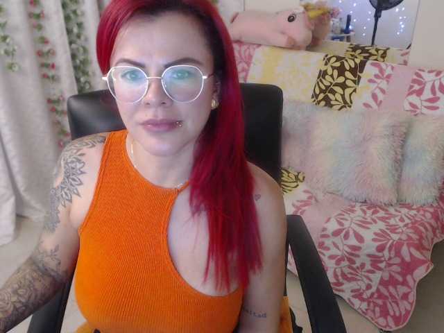 Live sex webcam photo for MILF-KAROL #277362318