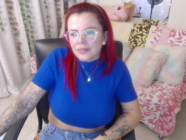 Live sex webcam photo for MILF-KAROL #277369438