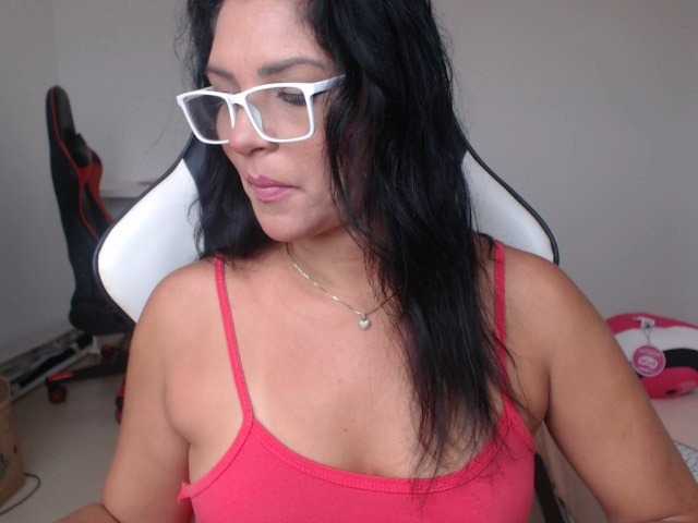 Live sex webcam photo for MILFBRASIL #273012384