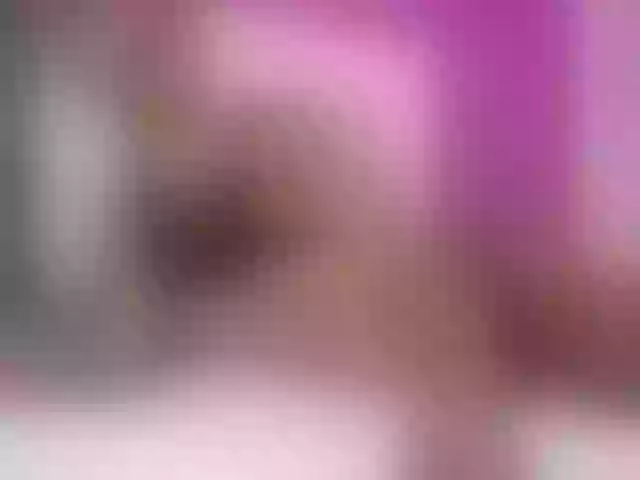Live sex webcam photo for MILLIIECAT #271960591