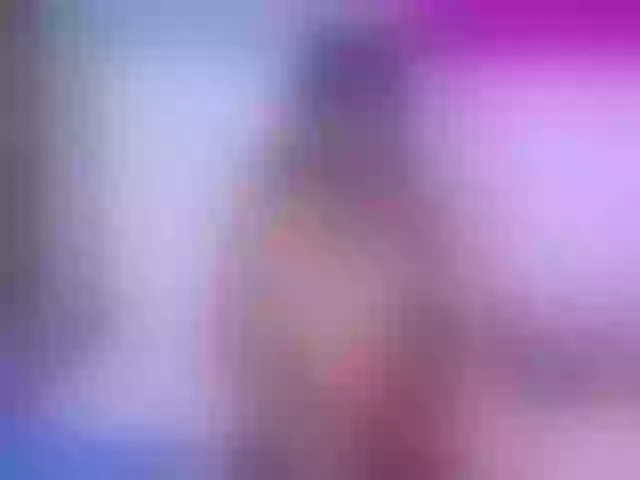 Live sex webcam photo for MILLIIECAT #272048716