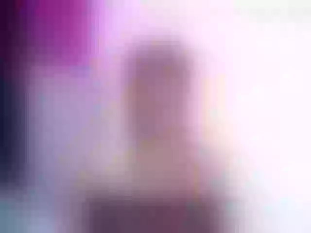 Live sex webcam photo for MILLIIECAT #272783961