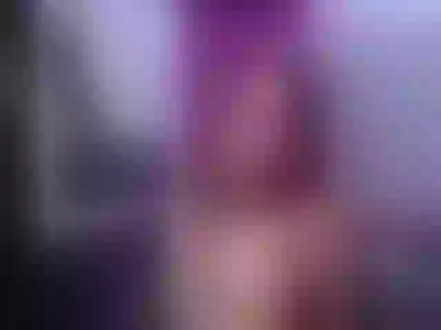 Live sex webcam photo for MILLIIECAT #274428074