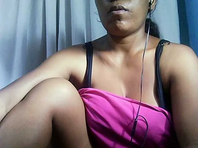 Live sex webcam photo for MIRANDAW #271734161