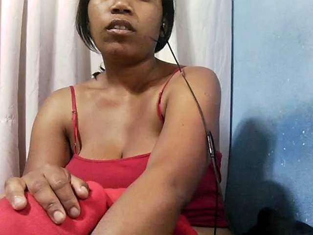 Live sex webcam photo for MIRANDAW #272277577