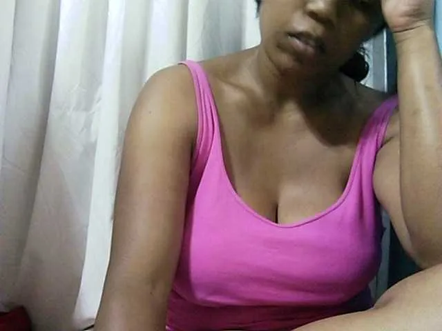 Live sex webcam photo for MIRANDAW #272353557