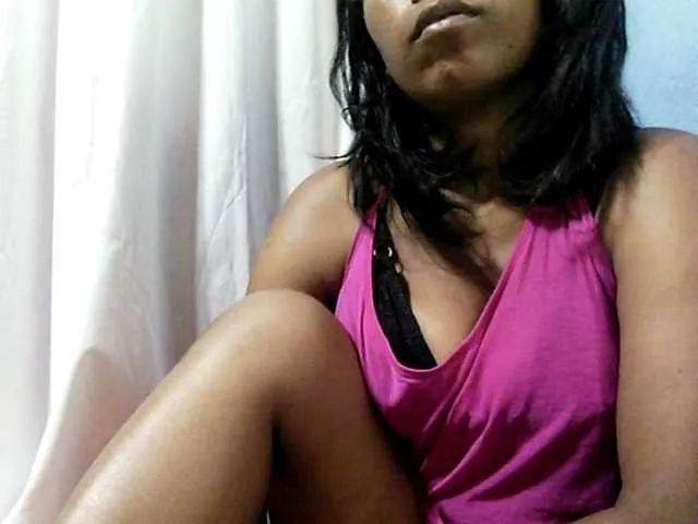 Live sex webcam photo for MIRANDAW #272422782