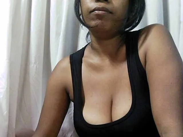 Live sex webcam photo for MIRANDAW #272512629