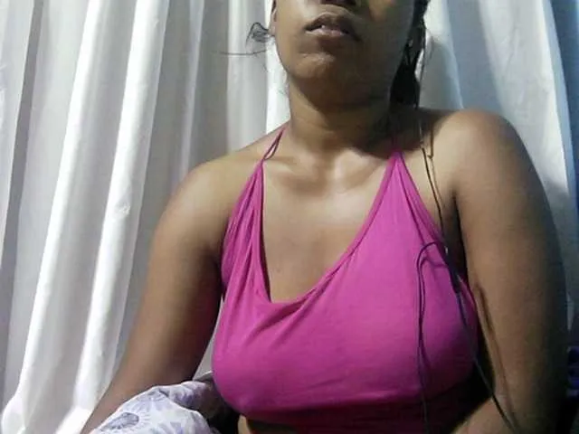 Live sex webcam photo for MIRANDAW #272591197