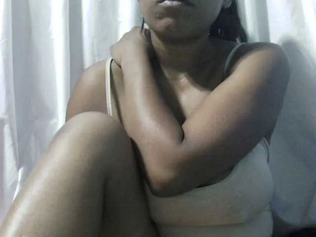 Live sex webcam photo for MIRANDAW #272638382