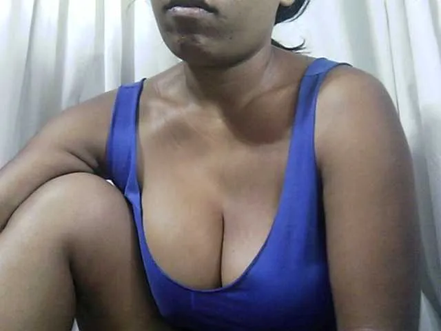 Live sex webcam photo for MIRANDAW #272861991