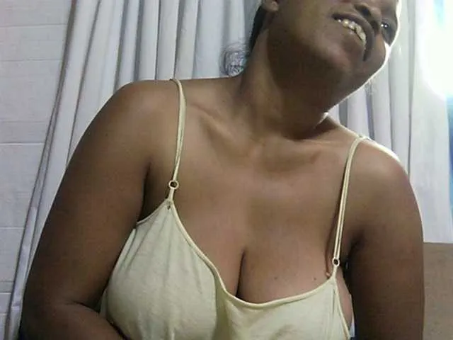 Live sex webcam photo for MIRANDAW #274482309