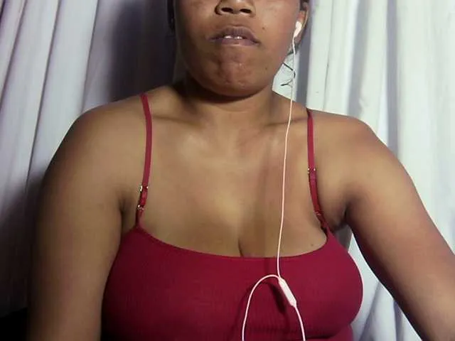 Live sex webcam photo for MIRANDAW #274637050