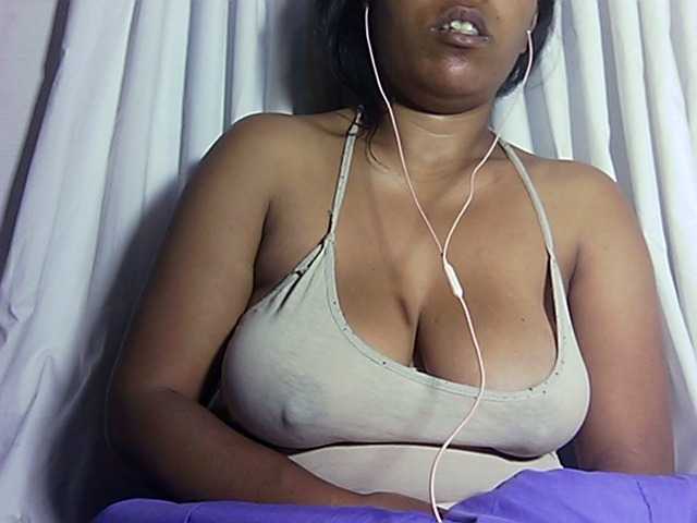 Live sex webcam photo for MIRANDAW #274685294